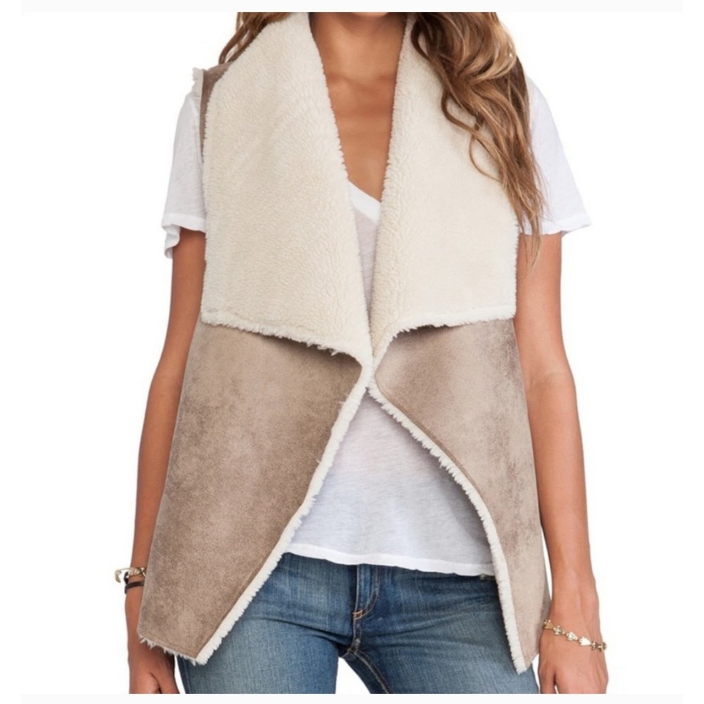 VELVET BY GRAHAM & SPENCER | FAUX SUEDE FUR SHERPA VEST OPEN FRONT SMALL